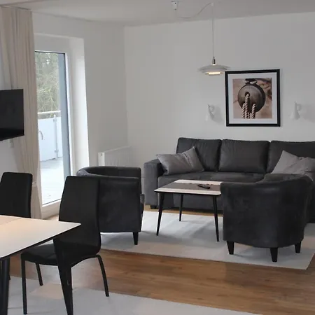 Duenenhaus 9 *