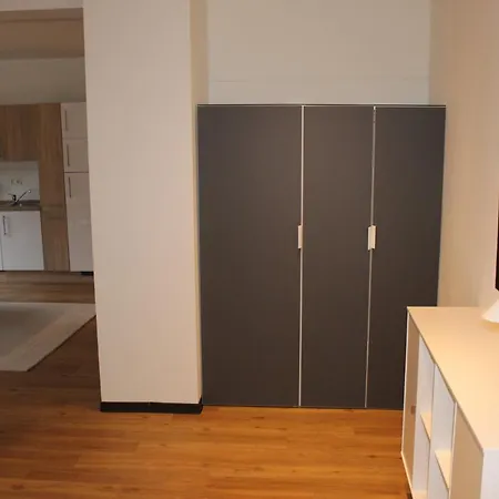 Duenenhaus 9 * لوبيك