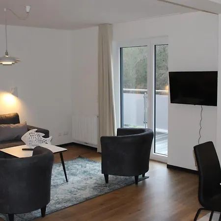 Duenenhaus 9 *